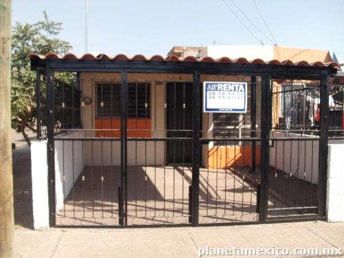 Se Renta Casa En Parques Sta Cruz Del Valle en Tlaquepaque